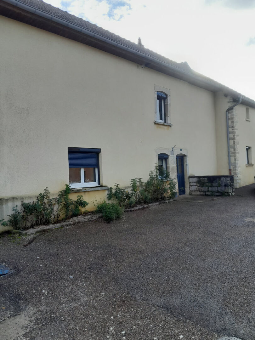 Coup de coeur : maison rénovée avec revenus locatifs possibles