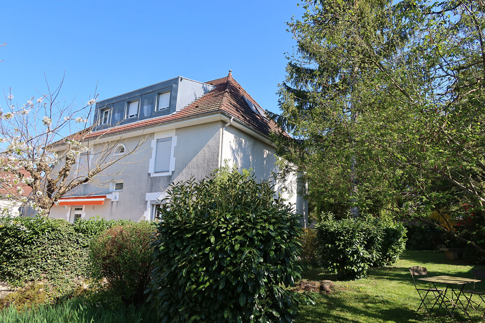 Maison de village Besancon 9 pièce(s) 222 m2