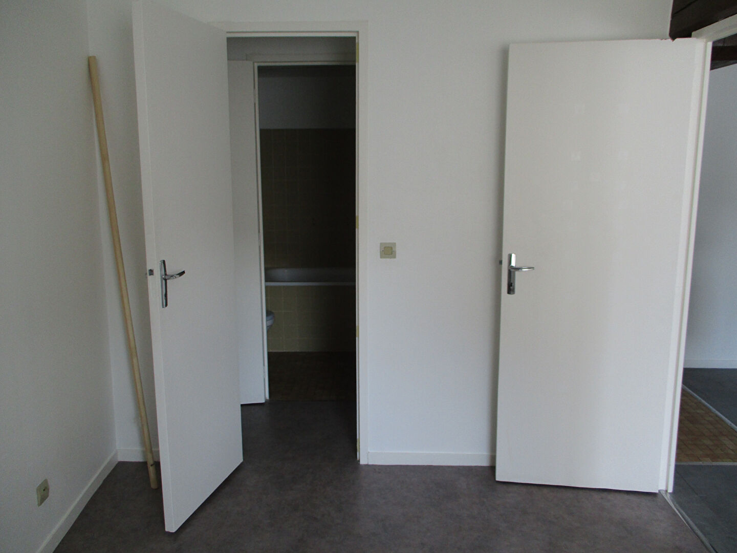 Photo APPARTEMENT ETAMPES - 1 pièce(s) - 33 m2 image 3/5