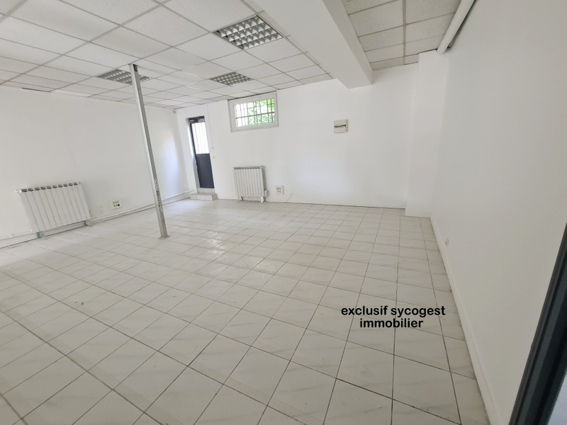 Photo LOCAL COMMERCIAL NOISY LE SEC - 119 m2 image 5/6