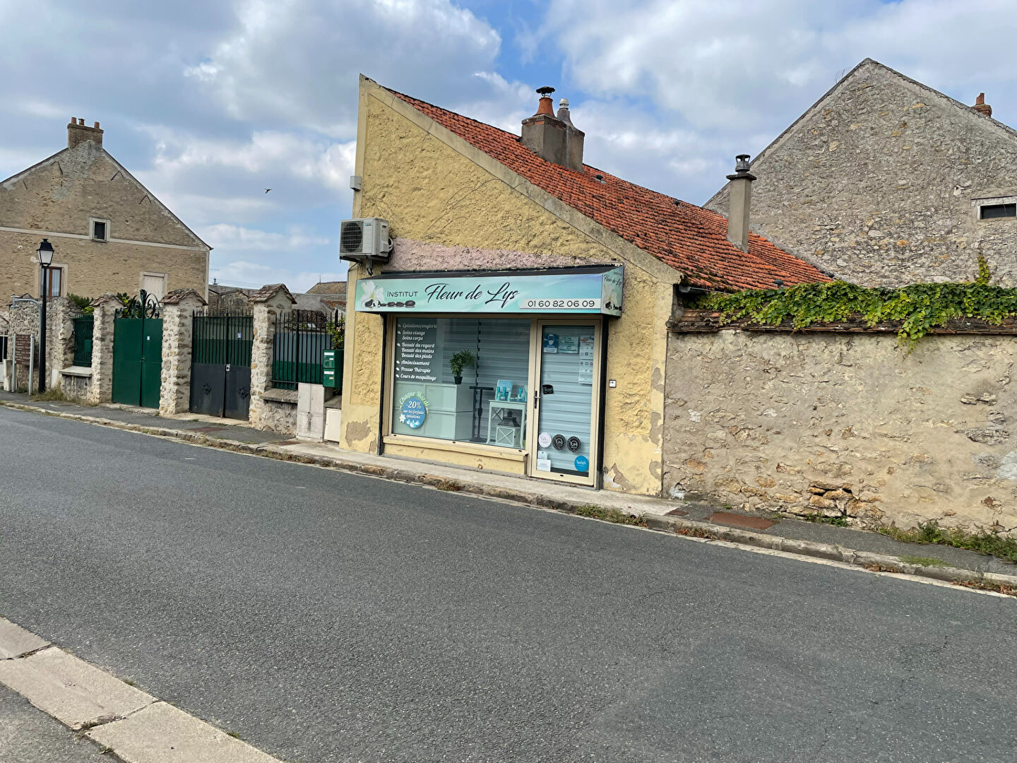 Local commercial Bouray Sur Juine 35 m2