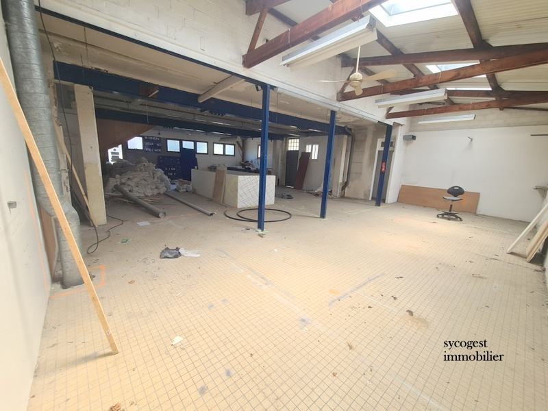 Photo MUR LOCAL COMMERCIALE image 2/6
