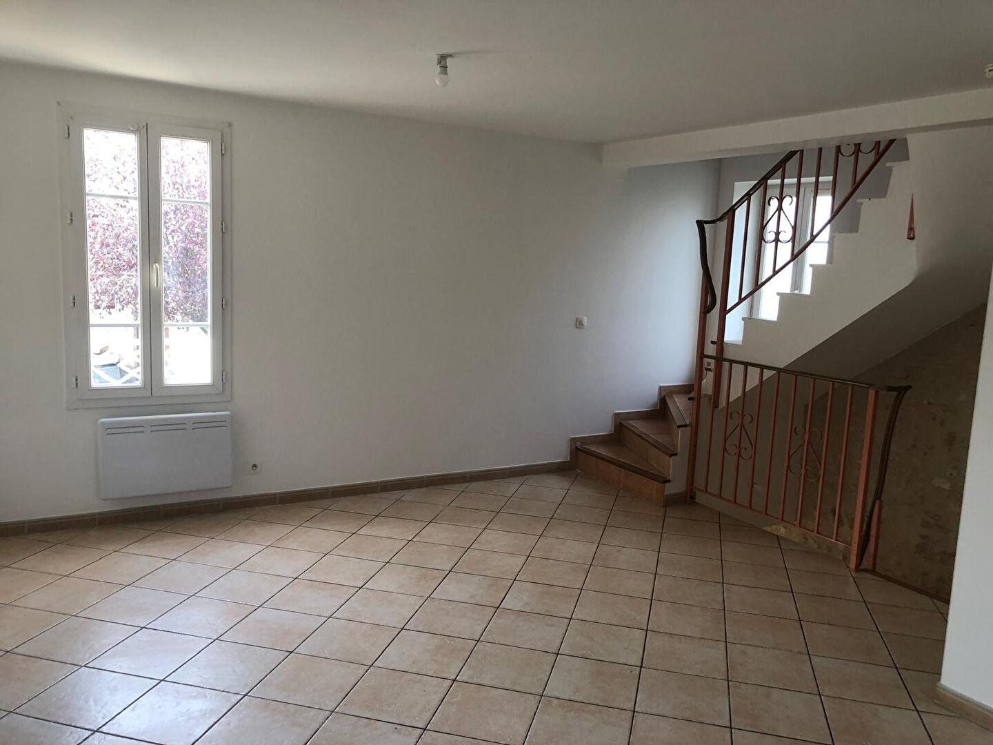 Photo Appartement Etampes 3 pièce(s) 67.57 m2 image 2/6