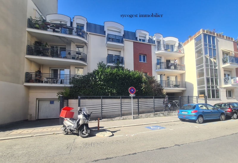 Appartement Noisy Le Sec 5 pièces de  103 m2