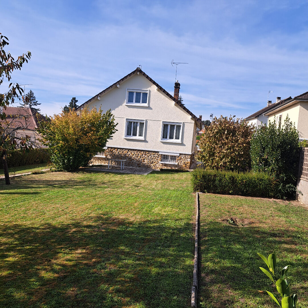 Photo Maison Ollainville 6 pièce(s) 108 m2 image 3/6