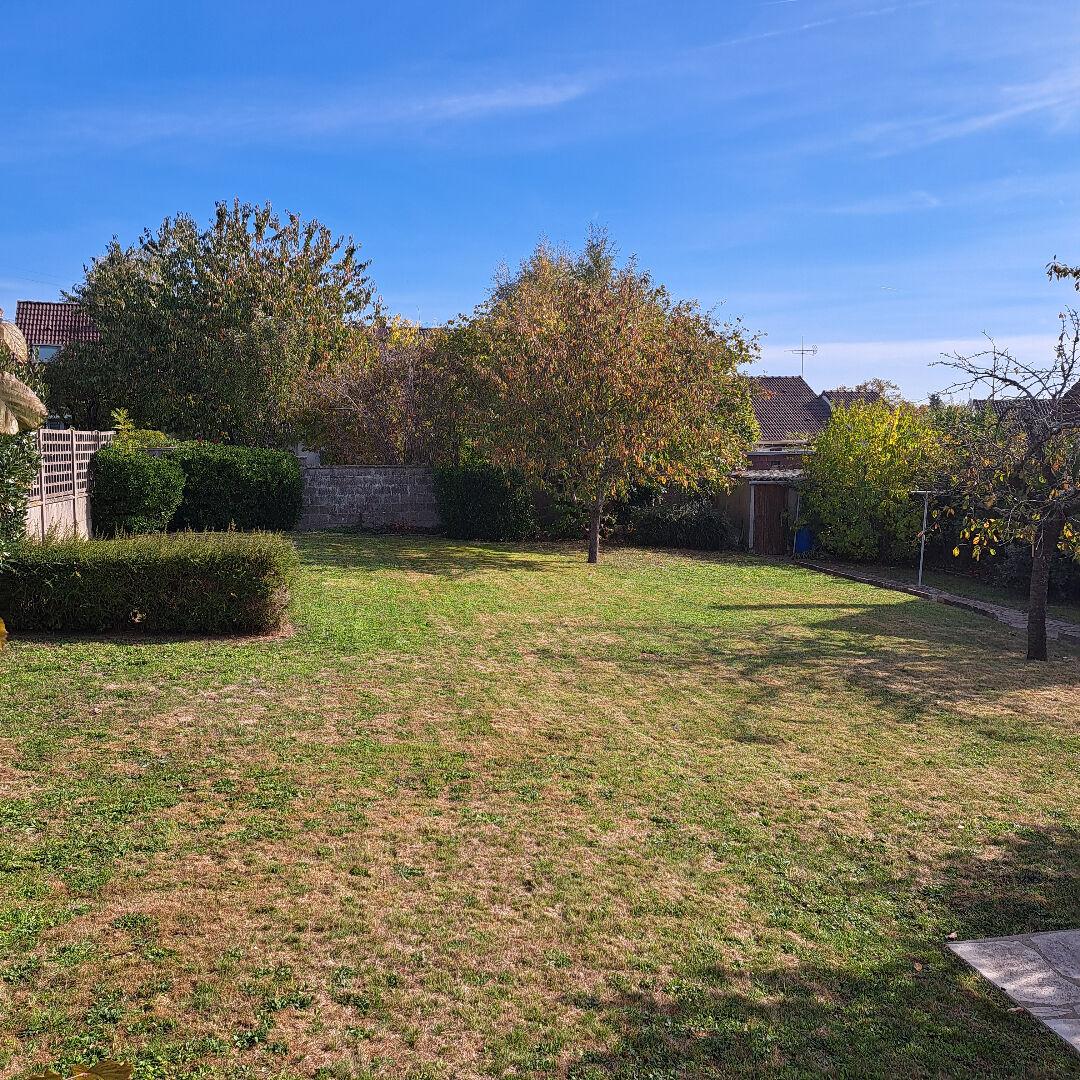 Photo Maison Ollainville 6 pièce(s) 108 m2 image 5/6