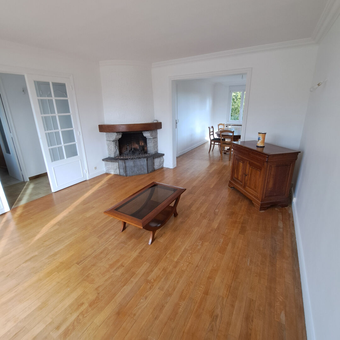 Photo Maison Ollainville 6 pièce(s) 108 m2 image 6/6