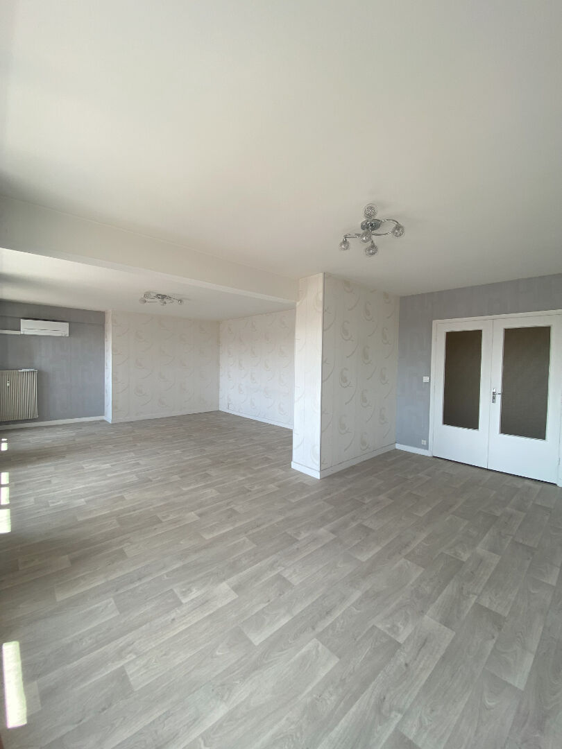 Photo Appartement Clermont Ferrand 4 pièces 130 m2 image 2/6