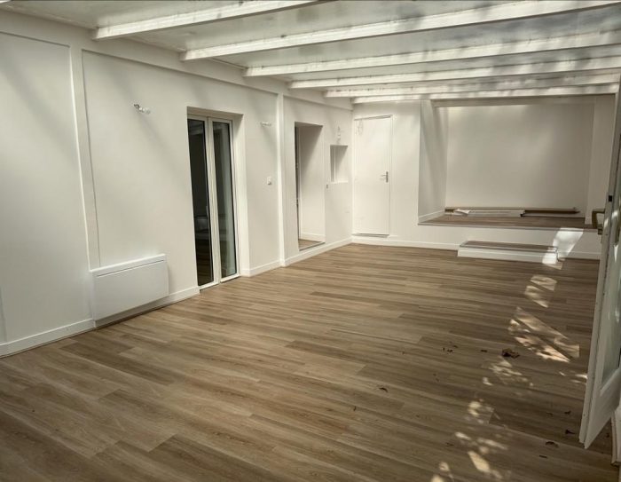 Photo LOFT - REFAIT A NEUF - JARDIN PRIVATIF image 3/6