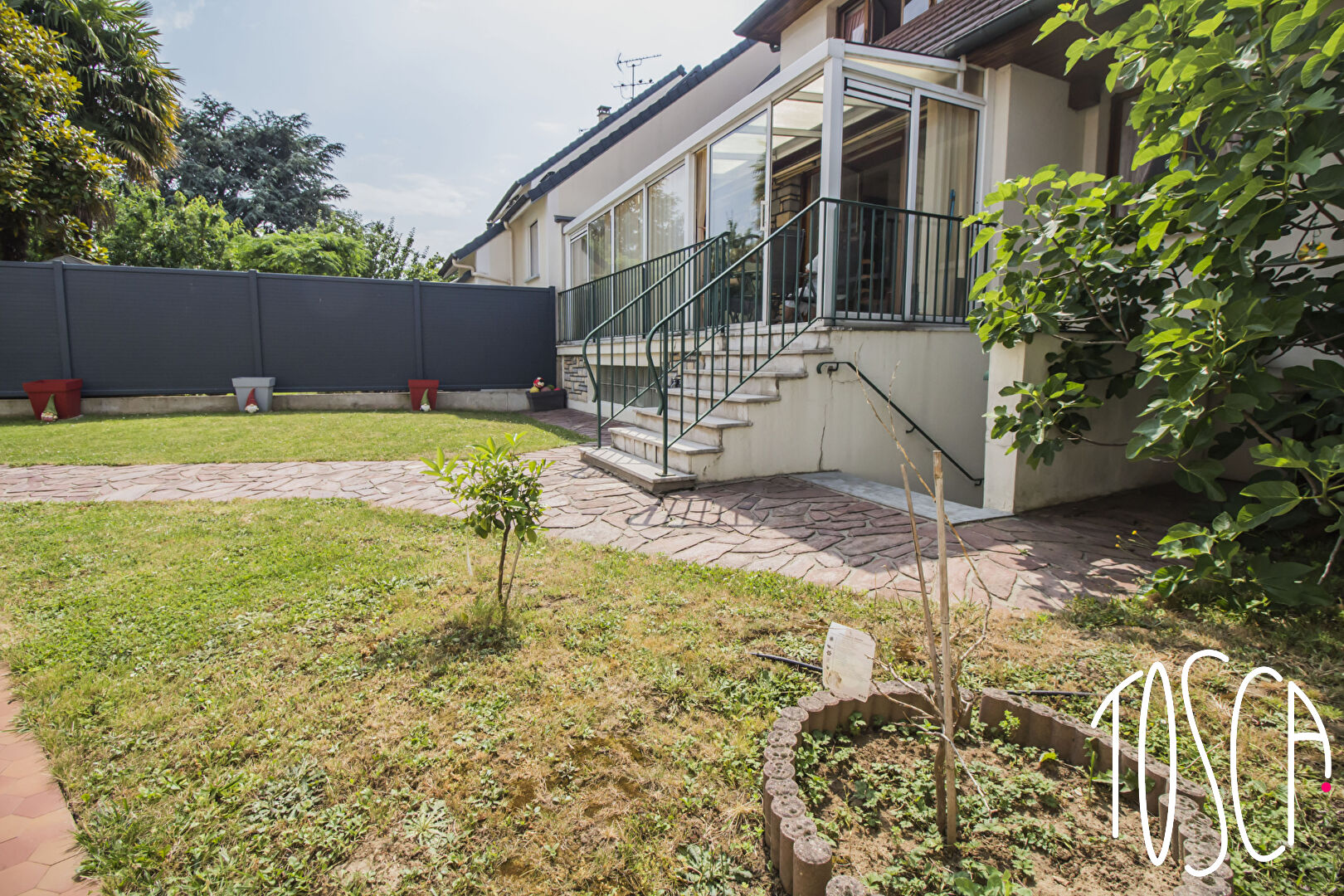 Photo CHEVILLY LARUE - QUARTIER BRETAGNE - PARCELLE DE 371 M² - MAISON 218M² HABITABLES - 6 CHB - SOUS SOL TOTAL - GARAGE - DEPENDANCE - T7 - FUTUR METRO image 3/6