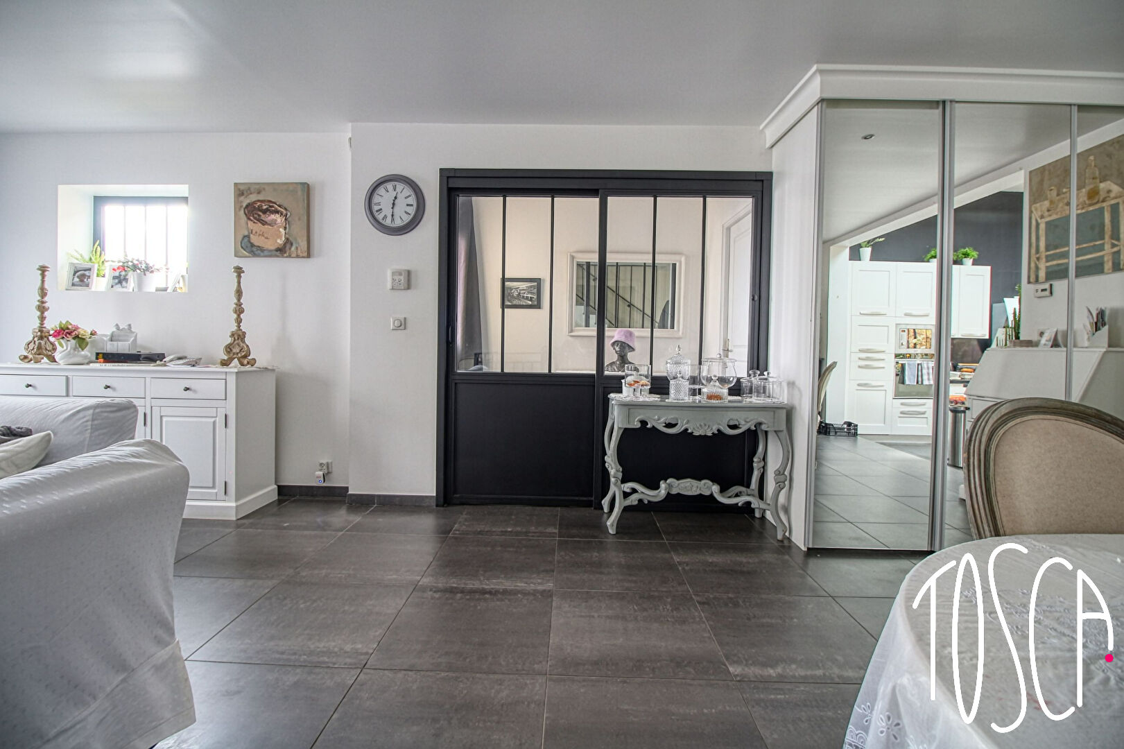 Photo THIAIS - CARREFOUR DES TROIS COMMUNES - T9 - A86 - MAISON - 6P DE 140 M² - 316 M² DE TERRAIN image 4/6