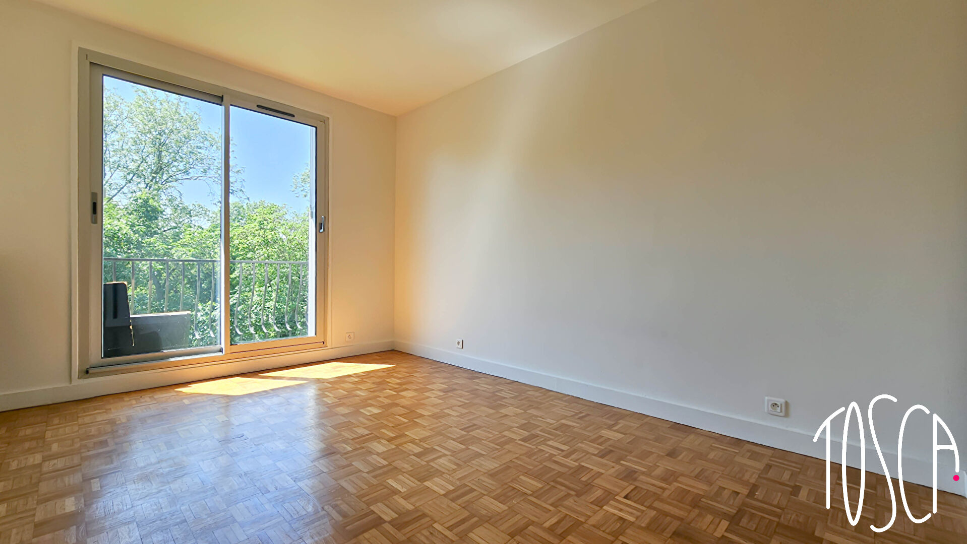 EXCLUSIVITE – CHOISY – APPARTEMENT DE 71 M2 AVEC BALCON CAVE ET PARKING - Gallery 3