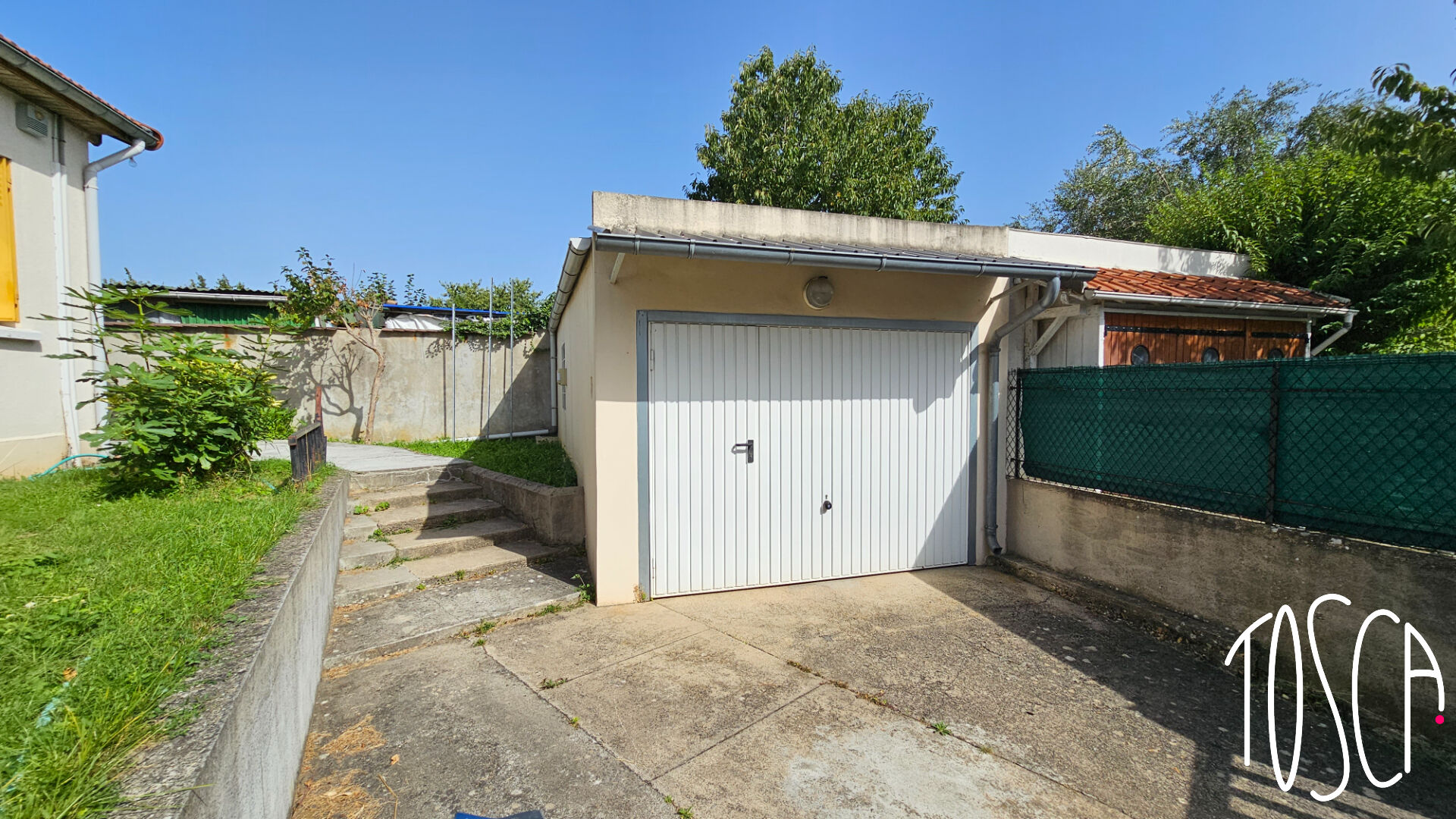 Photo THIAIS - MAISON 3/4 PIECES DE 64,74M² HABITABLES / 91,86 M² UTILES - TERRASSE - JARDIN - GARAGE image 2/6