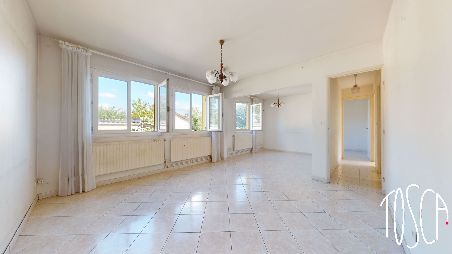 Photo THIAIS - MAISON 3/4 PIECES DE 64,74M² HABITABLES / 91,86 M² UTILES - TERRASSE - JARDIN - GARAGE image 4/6