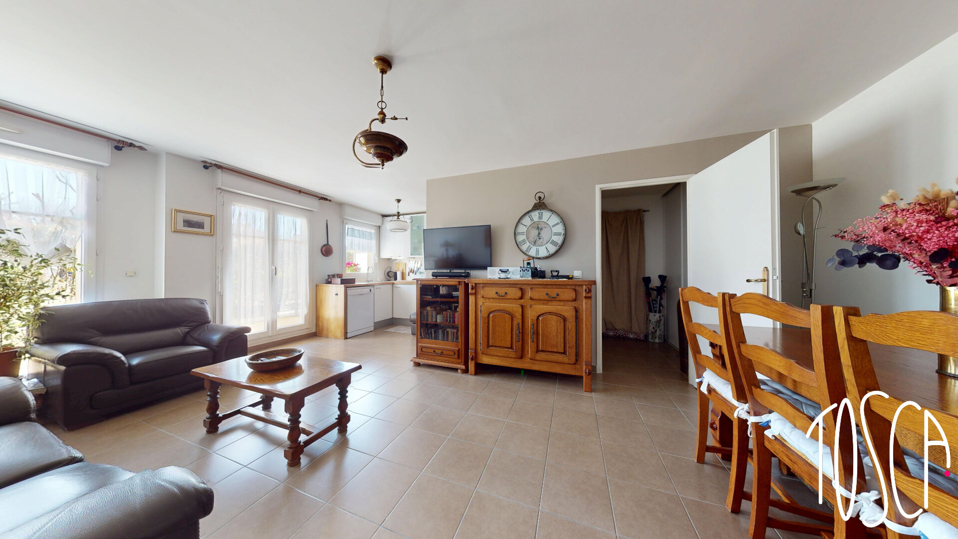 EXCLUSIVITE – THIAIS – CENTRE VILLE – APPARTEMENT AVEC TERRASSE/JARDIN + 2 PLACES DE PARKING - Gallery 2