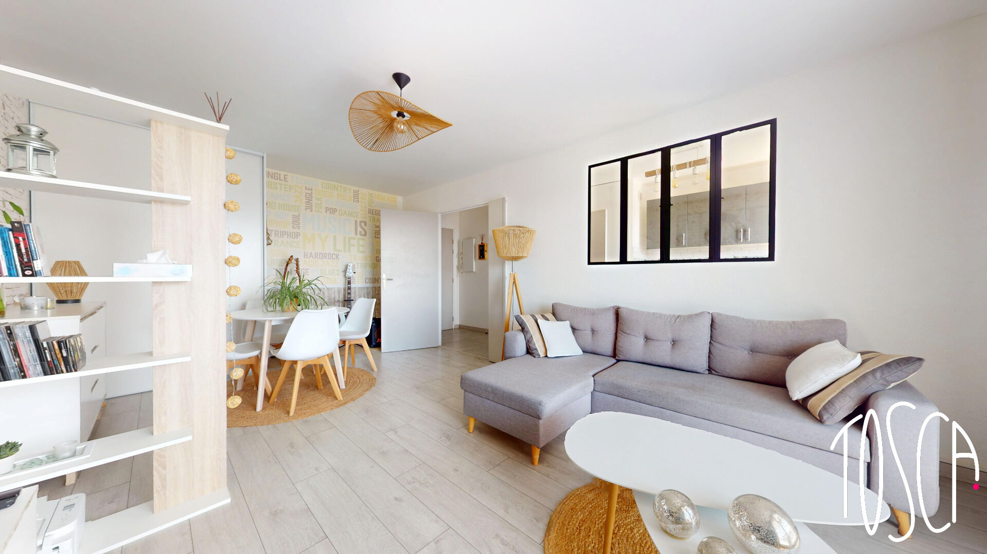 EXCLUSIVITE -THIAIS (au pied du TVM) Superbe 2 pièces avec balcon, parking et cave – coup de coeur assuré ! - Gallery 3