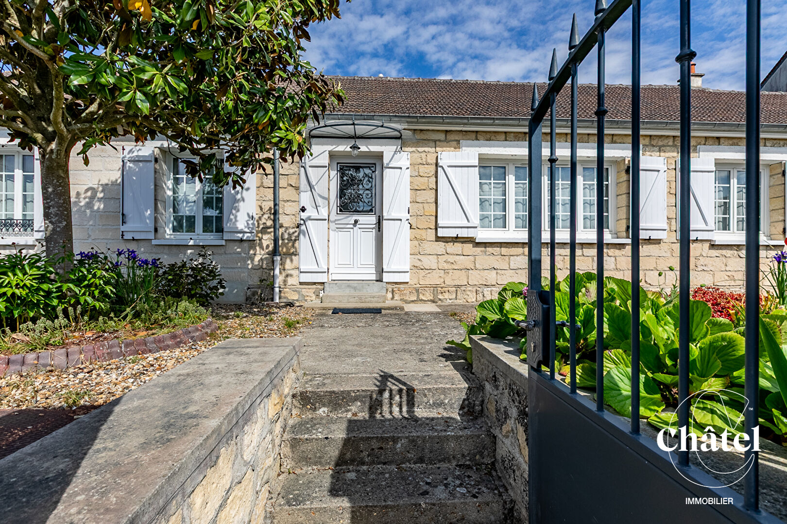 Maison 5 chambres- sous sol - patio , jardin- 5 mn de Gouvieux-15 mn de Chantilly