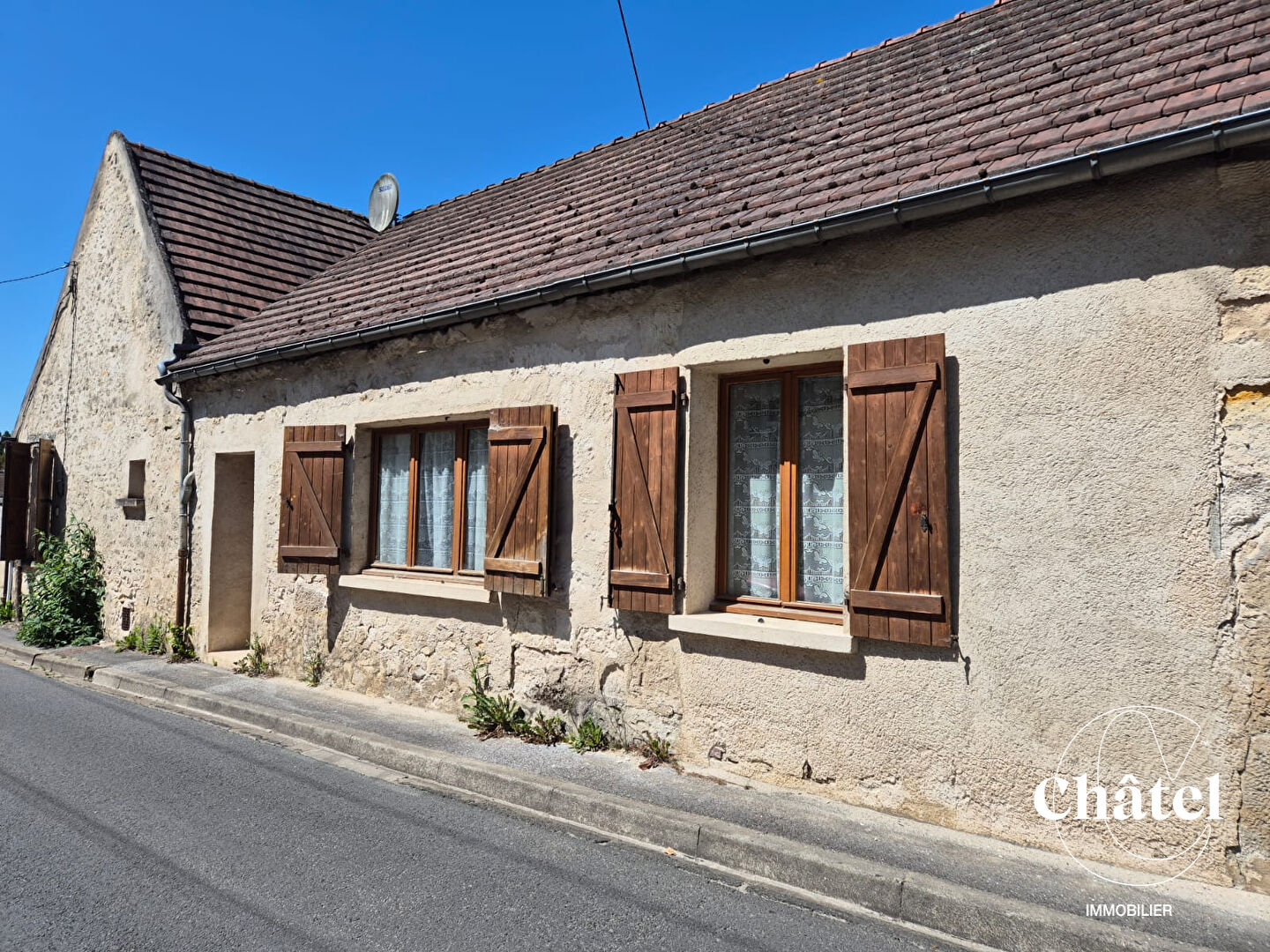 Proche Verneuil en Halatte - Maison ancienne - combles aménageables