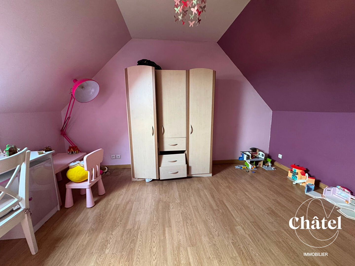 Aux portes de Chantilly - Maison sur sous-sol et garage - jardin