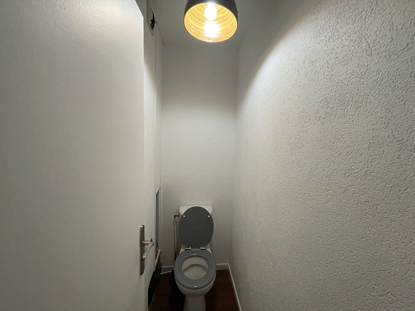 Photo APPARTEMENT CERGY  LES TOULEUSES MAUVES - 2 pièce(s) - 50 m2 image 6/6