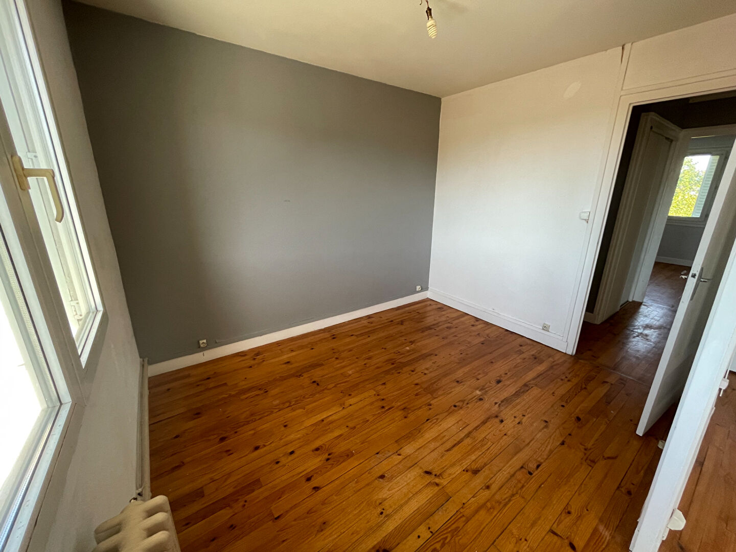 Photo AMBERIEU EN BUGEY T4 bis- 75m2 - rue Saint Exupéry image 6/6