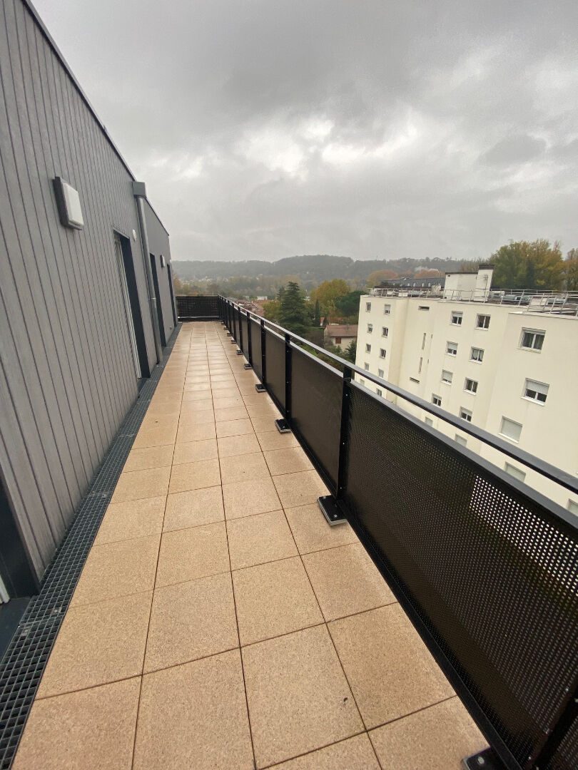 Appartement Albigny Sur Saone 3 pièce(s)  78.20m2