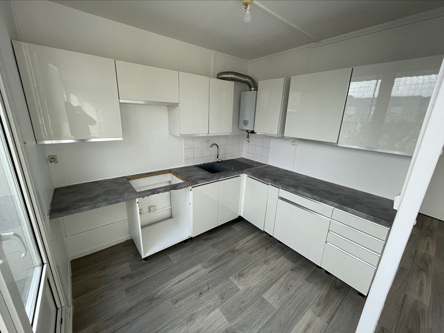 Appartement T5 bis à Lyon 9 au 4 ème étage SANS ascenseur