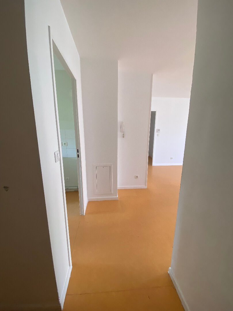 Photo Appartement T3 de 66.13 m² à Ambérieu-en-Bugey image 1/6