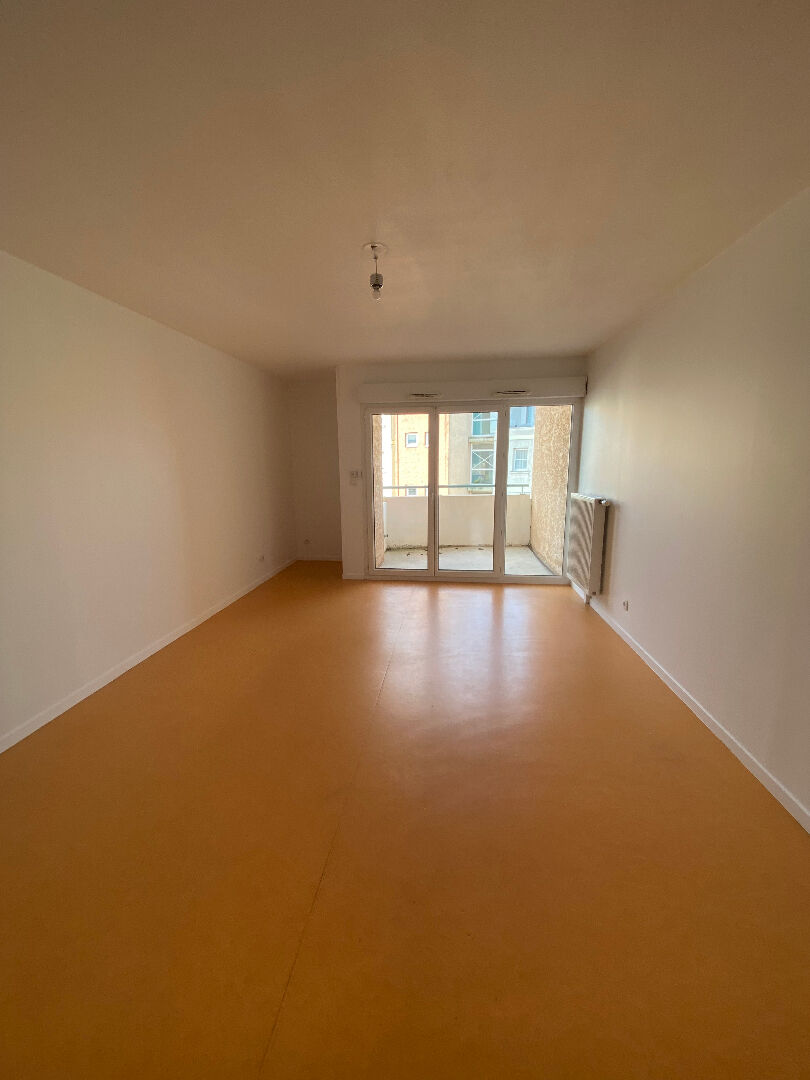 Photo Appartement T3 de 66.13 m² à Ambérieu-en-Bugey image 3/6