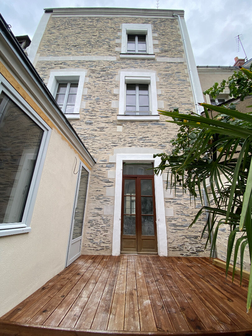 Maison Angers 7 pièce(s) 170 m2