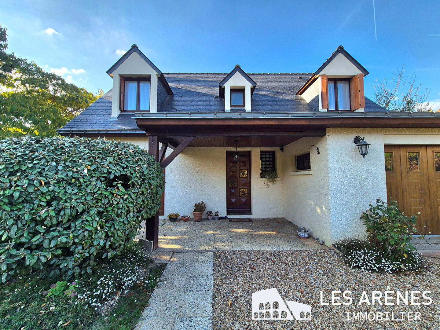 Photo Charmante maison familiale avec Jardin, Garage  et Cave image 1/6