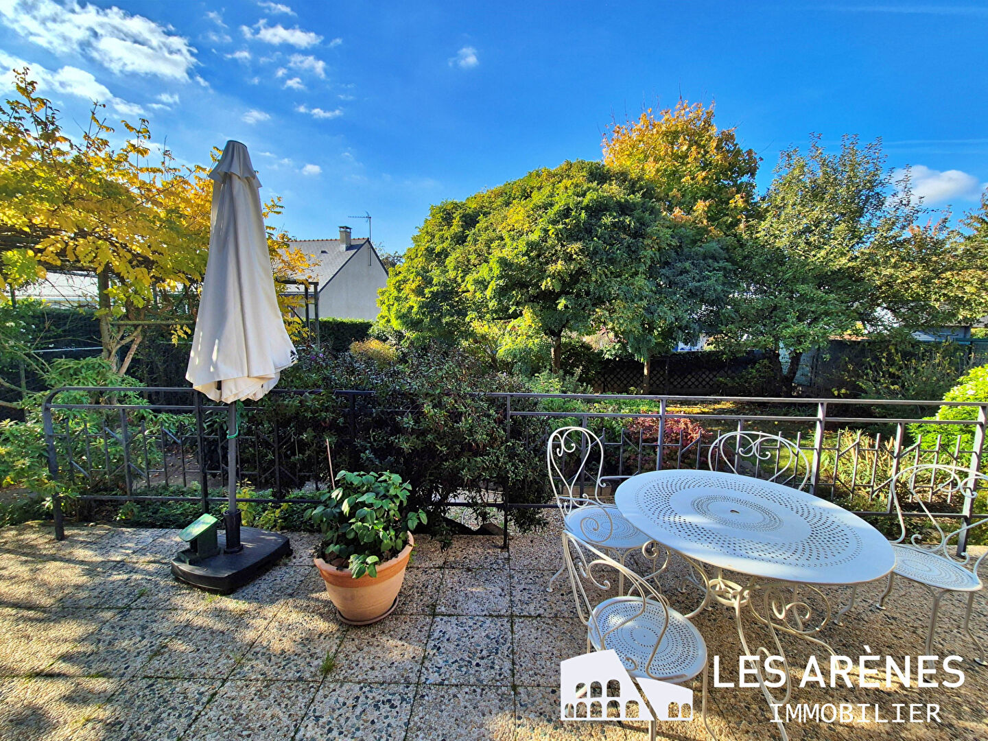 Photo Charmante maison familiale avec Jardin, Garage  et Cave image 3/6