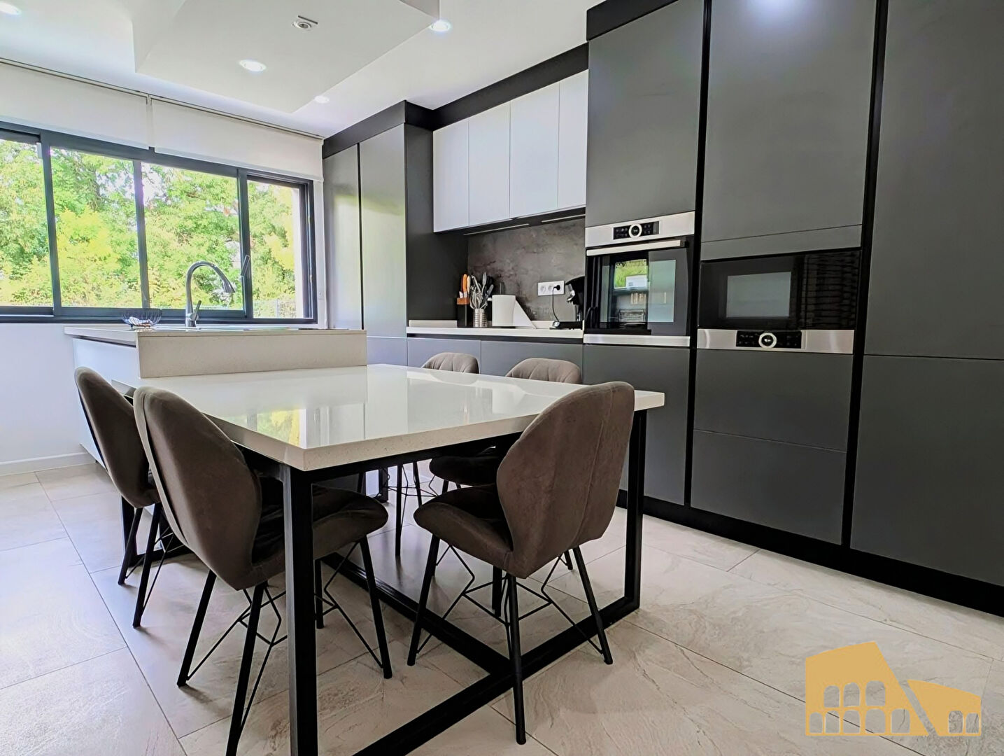 Photo Maison Trelaze  150 m2 image 2/6