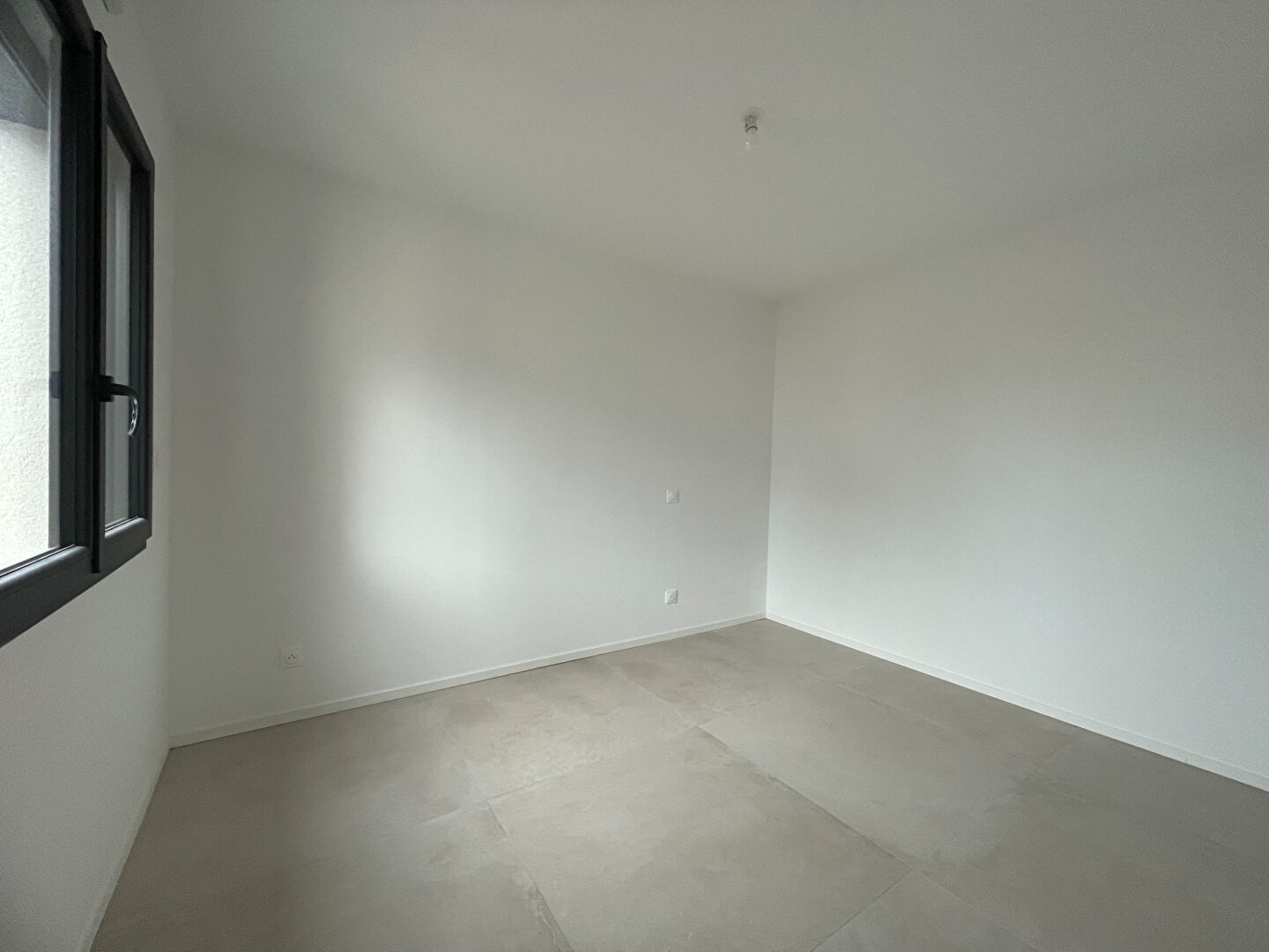 Photo Maison 4 pièce(s) 83 m2 - Brissac Quincé image 5/6