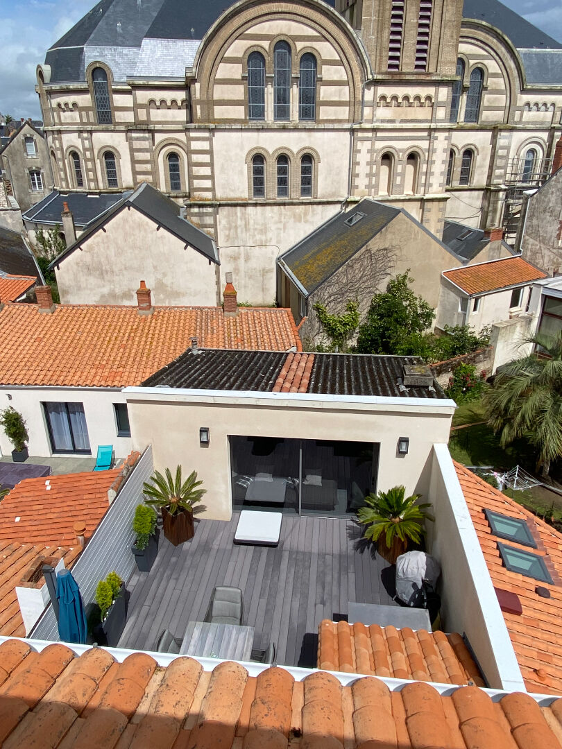 image 
LES SABLES D'OLONNE - 223 m2 + garage + grande terrasse + balcon vue mer