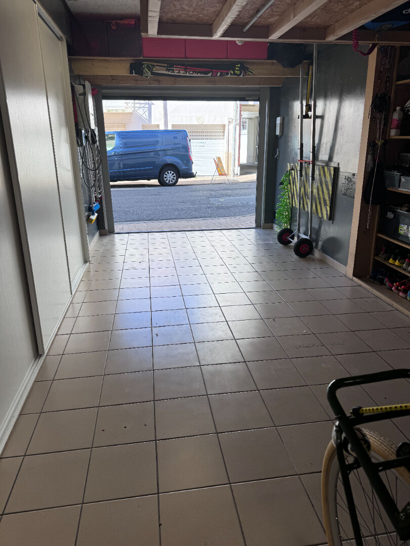 image 
LES SABLES D'OLONNE - 223 m2 + garage + grande terrasse + balcon vue mer