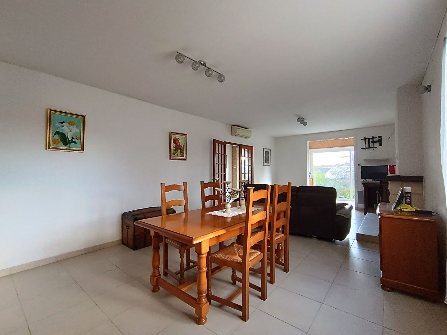 image 
VAIRE - Maison de 158m²  4 chambres