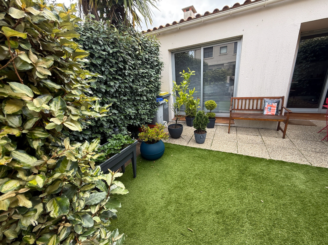 image 
LES SABLES D'OLONNE - MAISON + EXTERIEUR