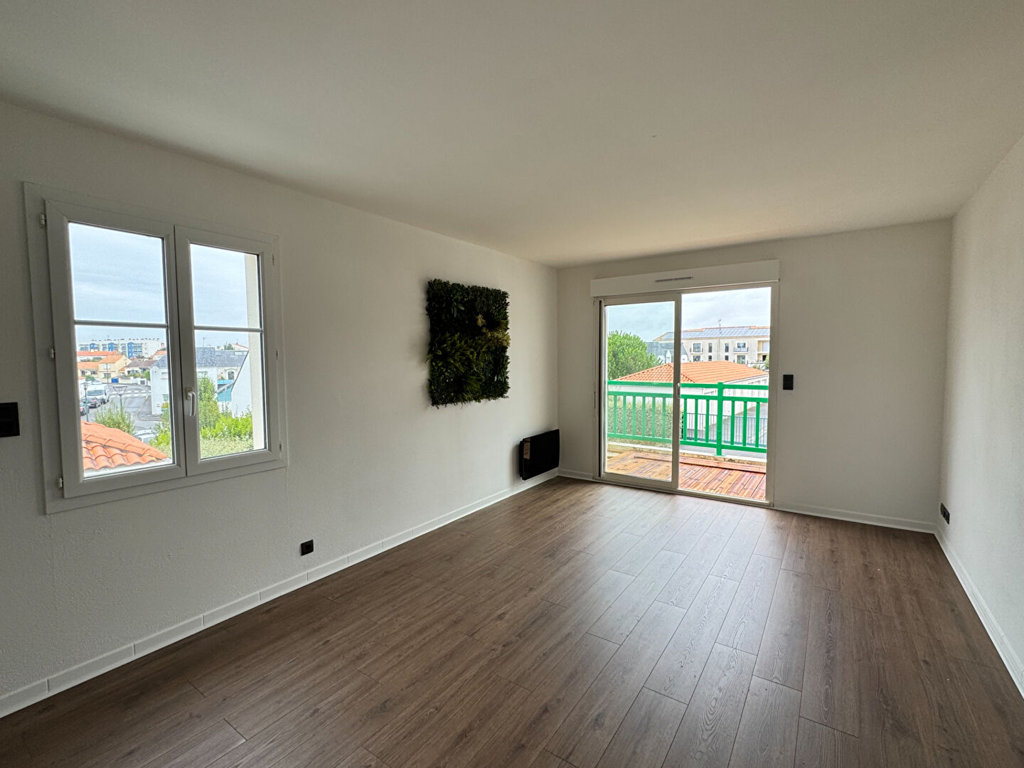 image
Superbe T2 10 mn de la plage , lumineux , balcon , 1 er et dernier étage