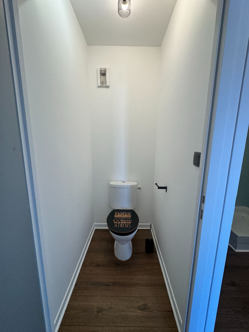 image
Superbe T2 10 mn de la plage , lumineux , balcon , 1 er et dernier étage