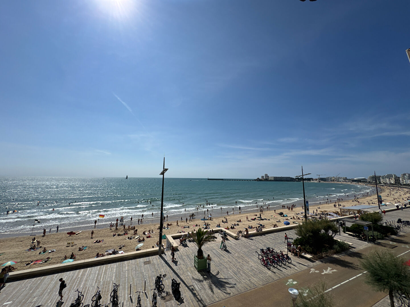 image 
LES SABLES D'OLONNE - VUE MER - APPARTEMENT 103 M²  + GARAGE