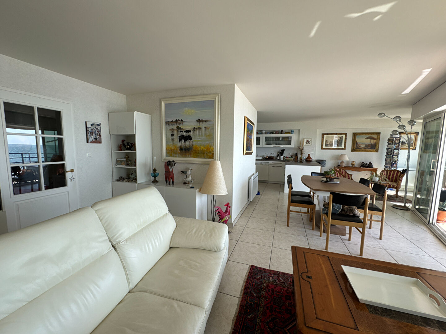 image 
LES SABLES D'OLONNE - VUE MER - APPARTEMENT 103 M²  + GARAGE