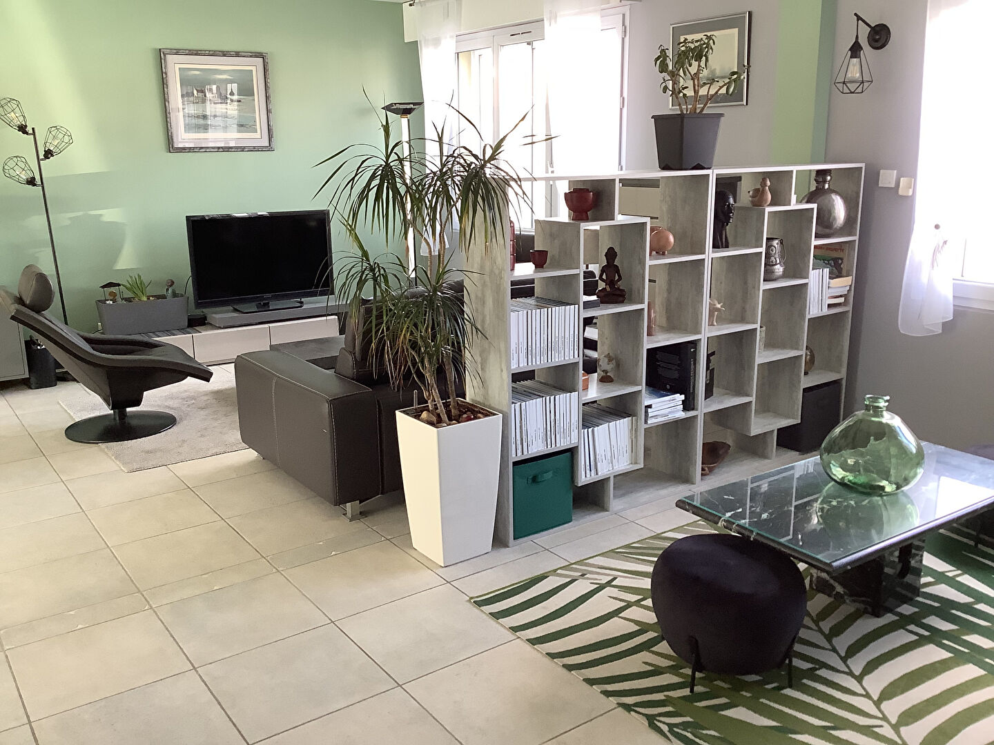 image 
Opportunité rare  villa de 167 m 2 TBE  à  1,2 km de la plage des présidents