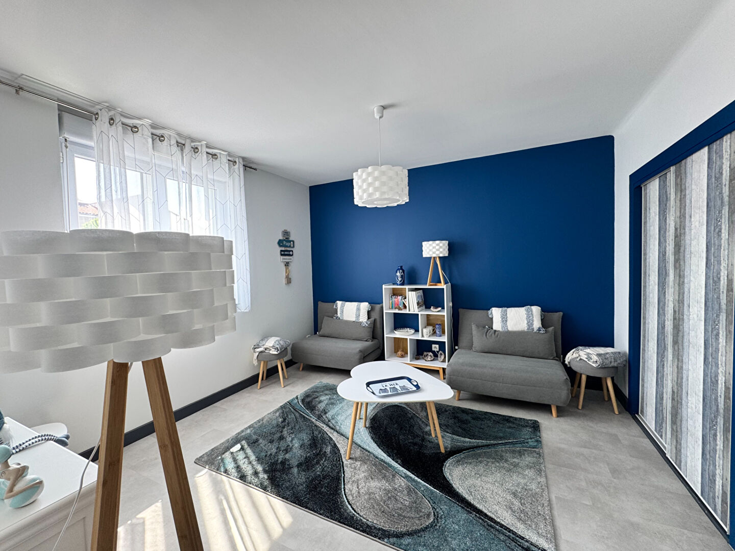 image 
Opportunité rare  villa de 167 m 2 TBE  à  1,2 km de la plage des présidents