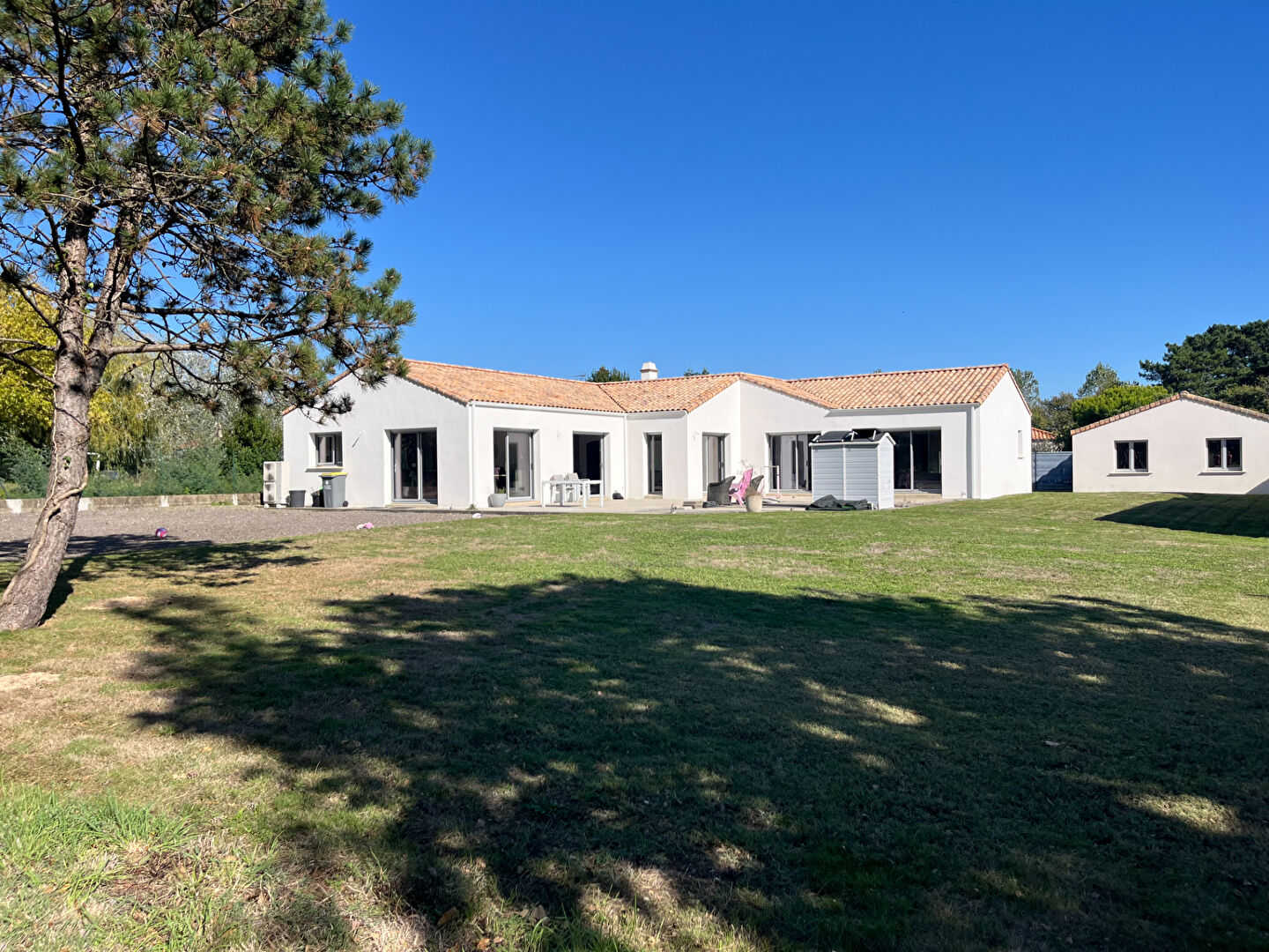 image
Les Sables d'Olonne - Cayola - Maison Plain pied 230 m2 - 5 chambres - double garage