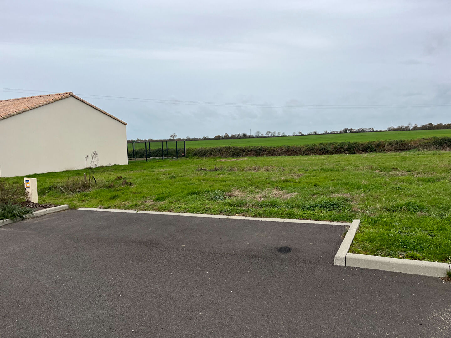 image 
TERRAIN CONSTRUCTIBLE - SAINT MATHURIN - 367 M²