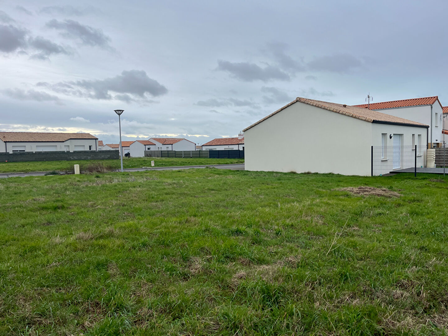 image 
TERRAIN CONSTRUCTIBLE - SAINT MATHURIN - 367 M²