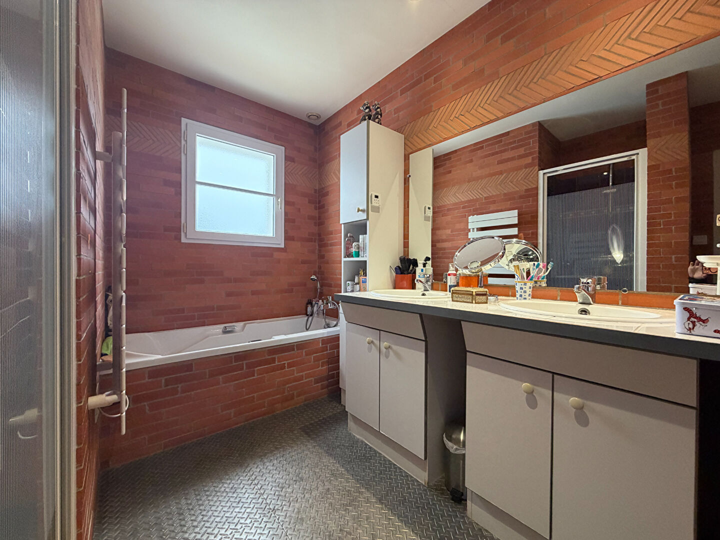 image 
LES SABLES D'OLONNE - LA PIRONNIERE - MAISON - 120 M² - 3 CHAMBRES - PISCINE