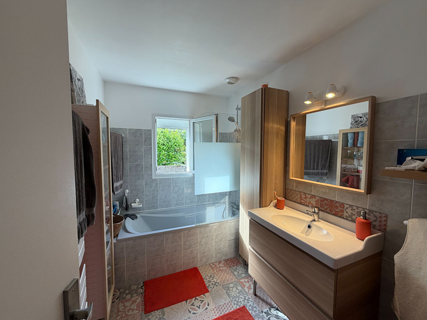 image
LES SABLES D'OLONNE - LA PIRONNIERE - MAISON + STUDIO - 98 m²