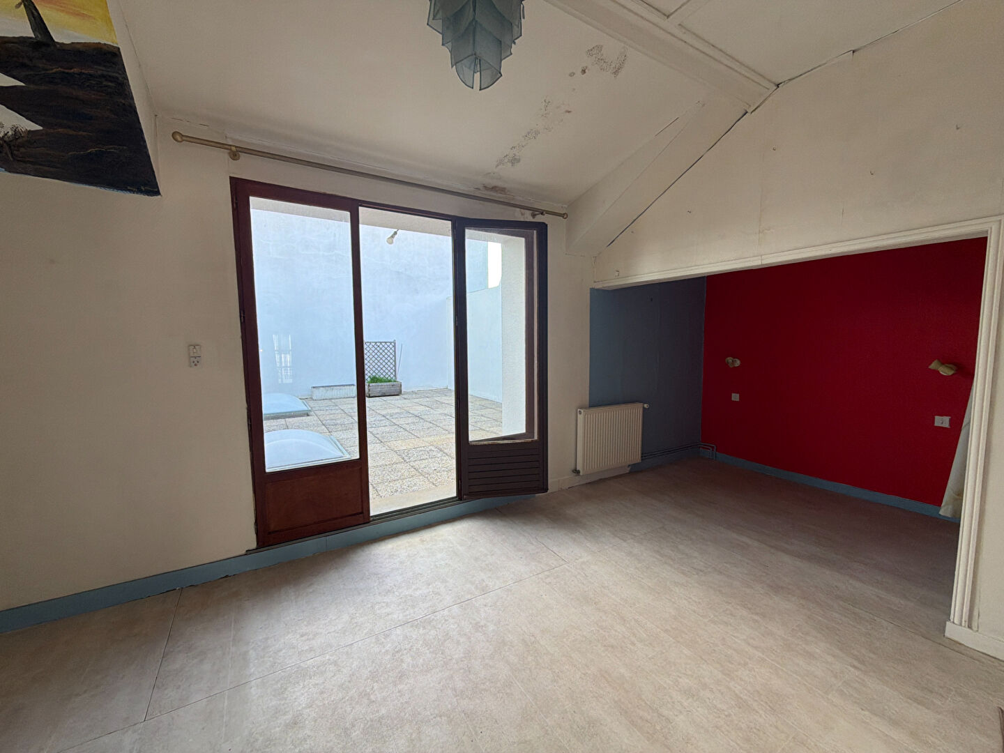 image 
LES SABLES D'OLONNE - CENTRE VILLE  - MAISON 4 CHAMBRES - 168 m2 - EXTERIEUR ET GARAGES